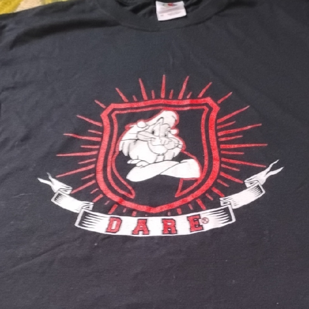 Fruit of the Loom Black Graphic Tee with Red Design
